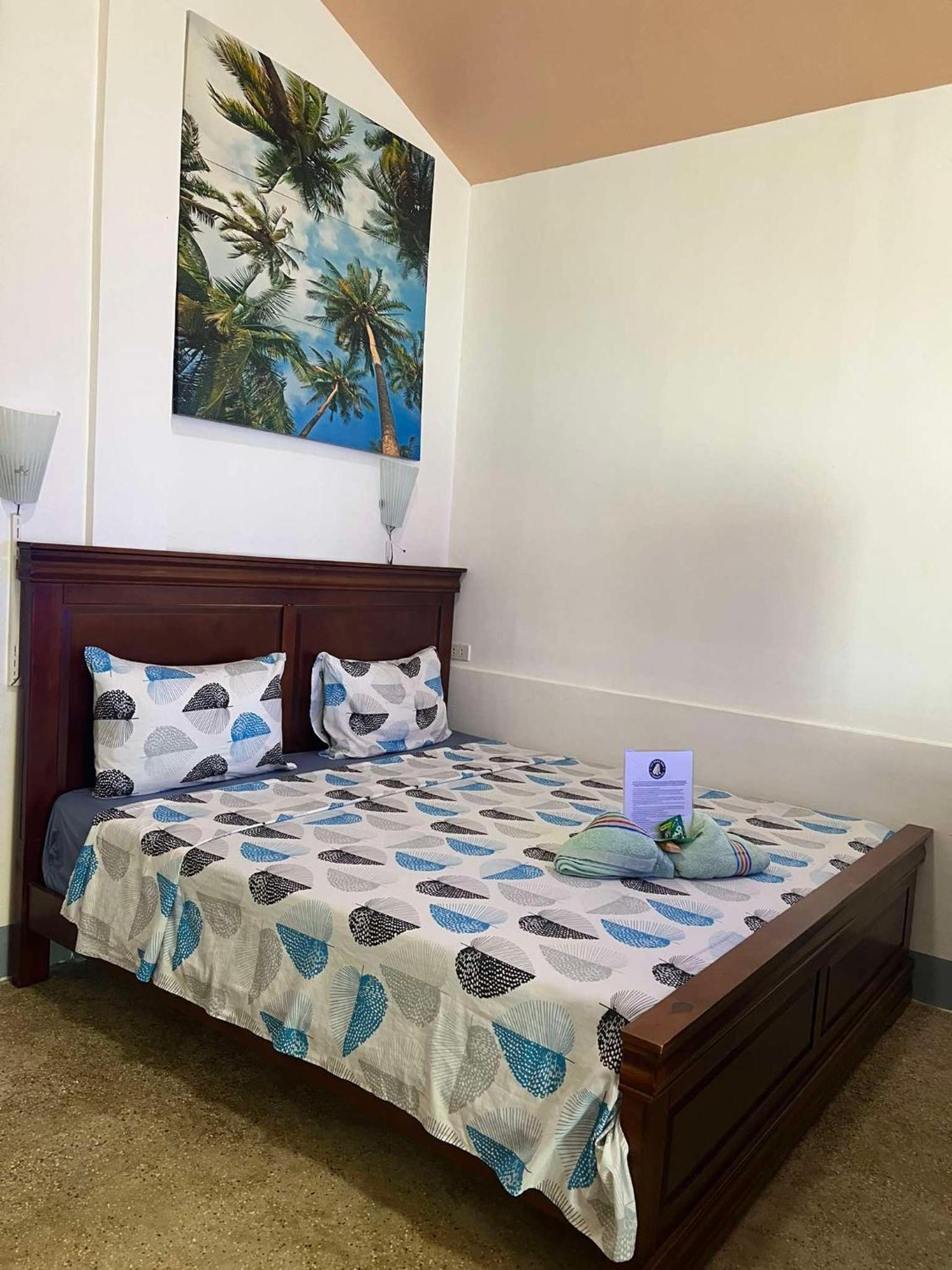 Ice Bear Bar & Tourist Inn Dauis Kamer foto