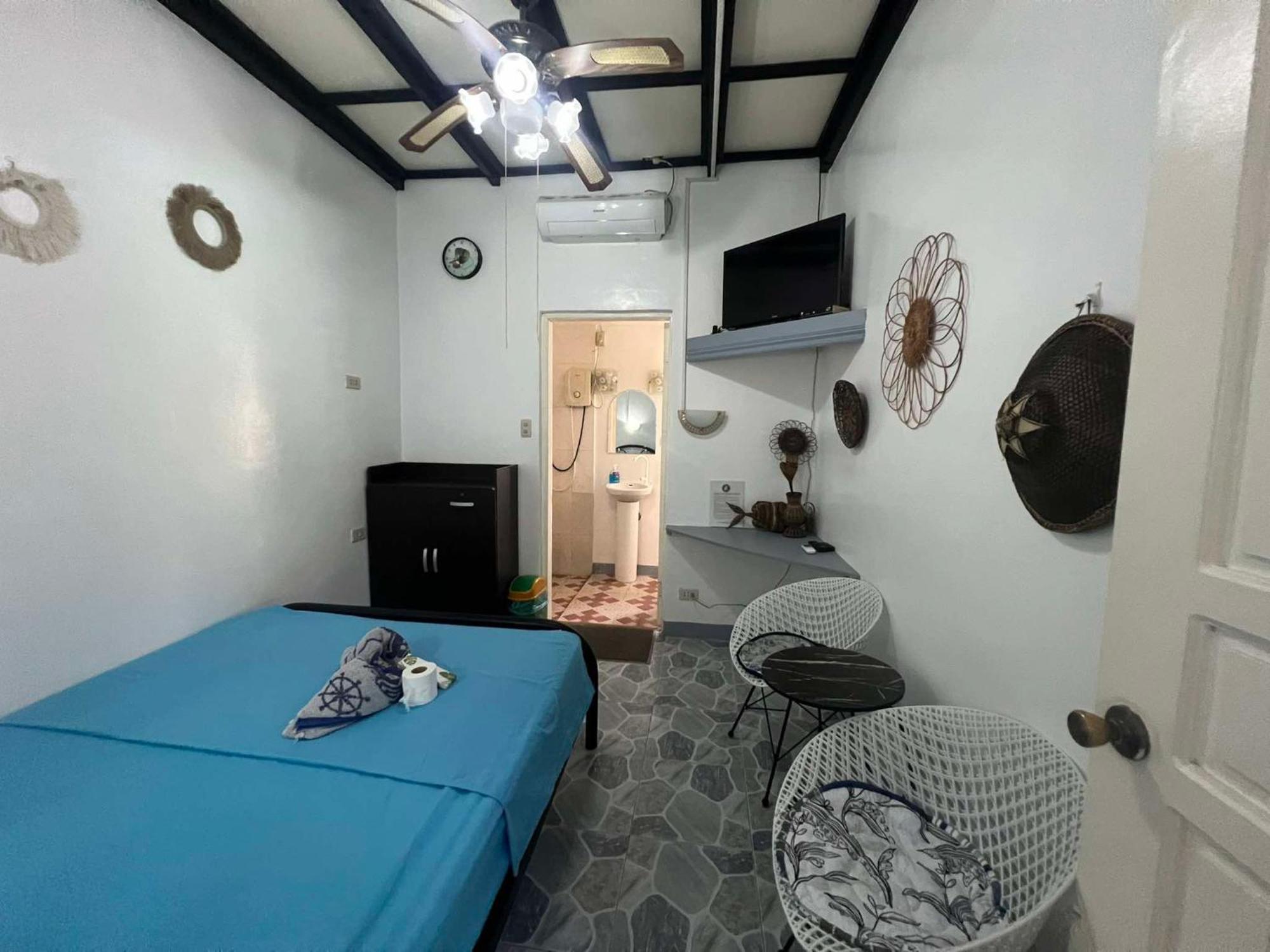 Ice Bear Bar & Tourist Inn Dauis Kamer foto